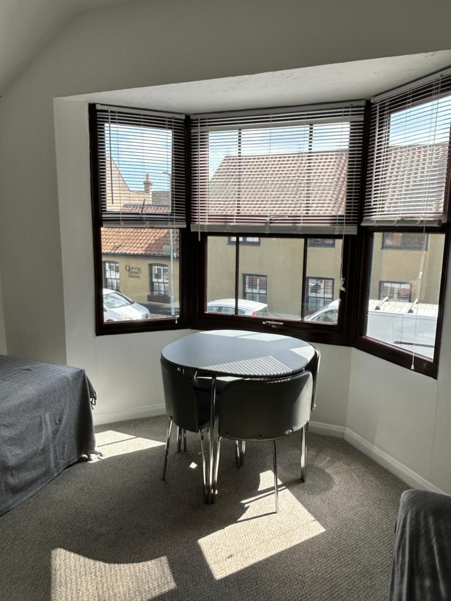 Апартаменты 1St Floor Flat In Mews Кессингленд Экстерьер фото